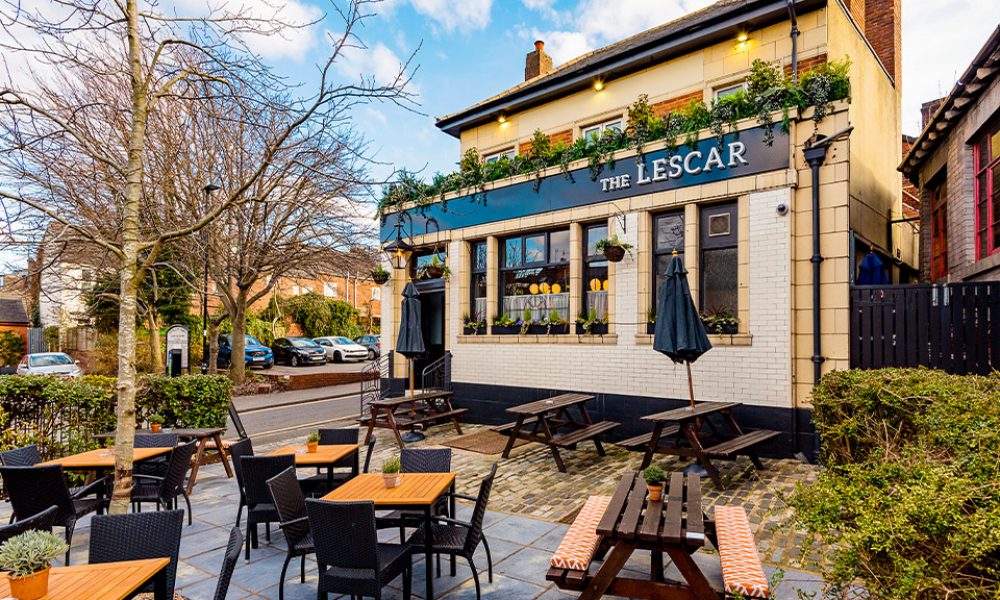 thelescarhuntersbar-gallery1